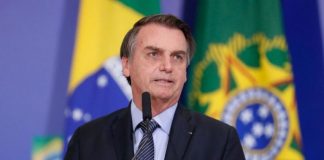 El presidente del país, Jair Bolsonaro, criticó una vez más la cuarentena decretada por algunos gobernadores y calificó a la enfermedad de "una gripecita"