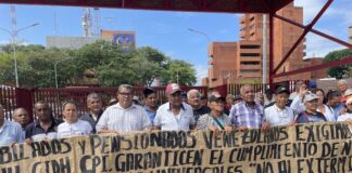 Pensionados y jubilados de las empresas públicas de Bolívar protestaron este 29 de mayo