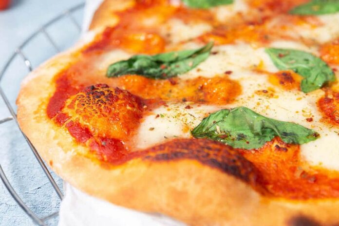 ¿Cuánto cuesta una pizza margarita?